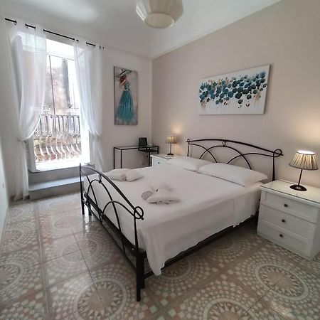 דירות סירקוזה Casa Barnaba מראה חיצוני תמונה