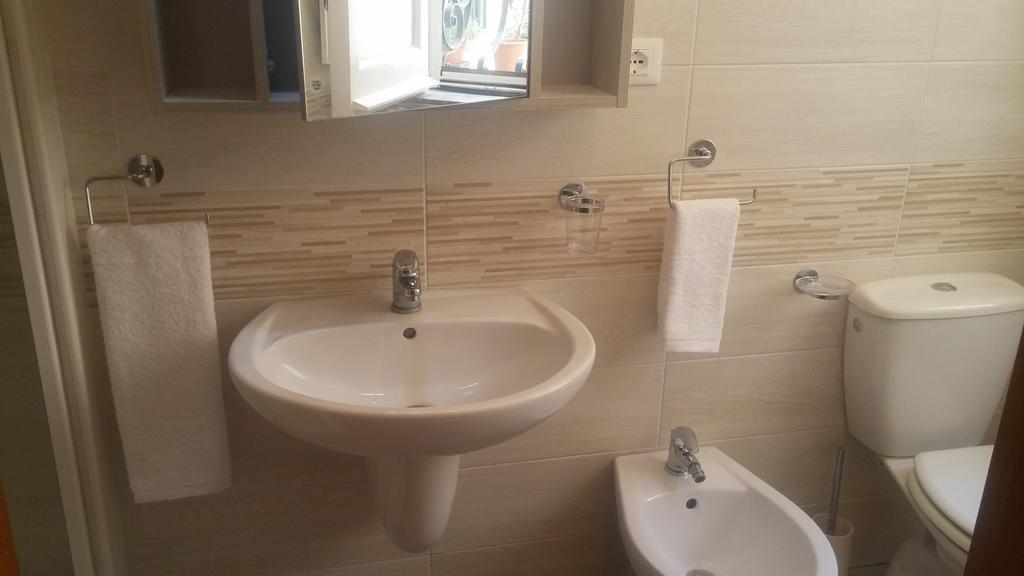 דירות סירקוזה Casa Barnaba מראה חיצוני תמונה