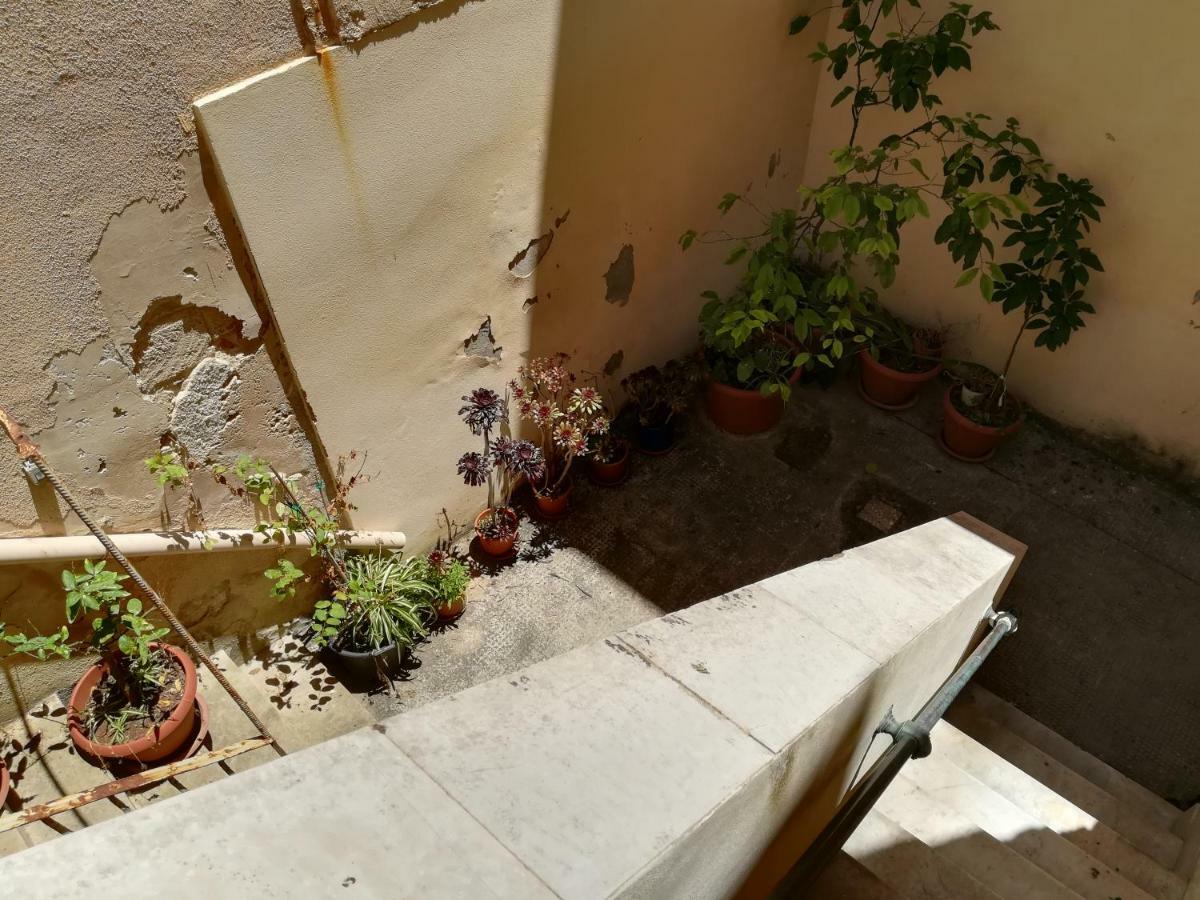 דירות סירקוזה Casa Barnaba מראה חיצוני תמונה